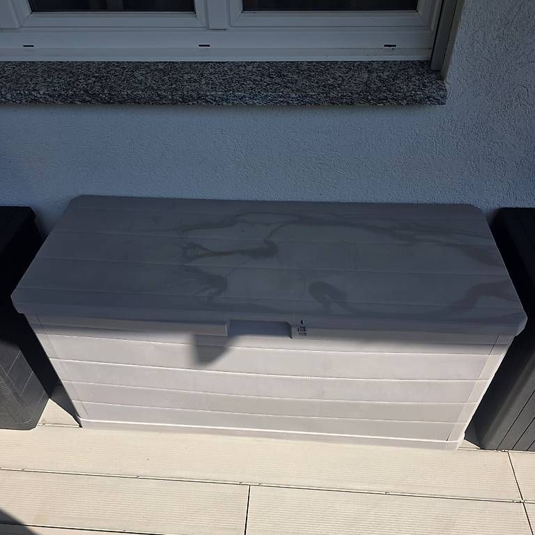 Divani: Salon de Jardin  – Usato da Bouveret venduto da ole_y7dv 1