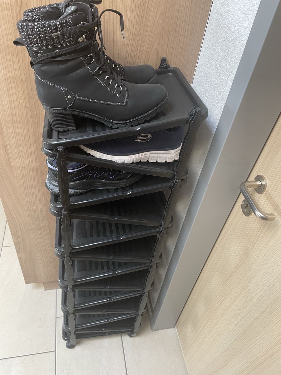 Guardaroba: Schuhregal, platzsparend mit Rollen  – Usato da Kaltbrunn venduto da pooc1975 4