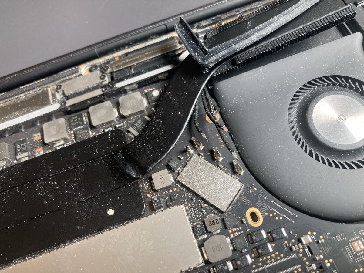 Apple Portables: Apple MacBook Pro 13 Zoll DEFEKT – Défectueux à Flawil par rcnkr 8