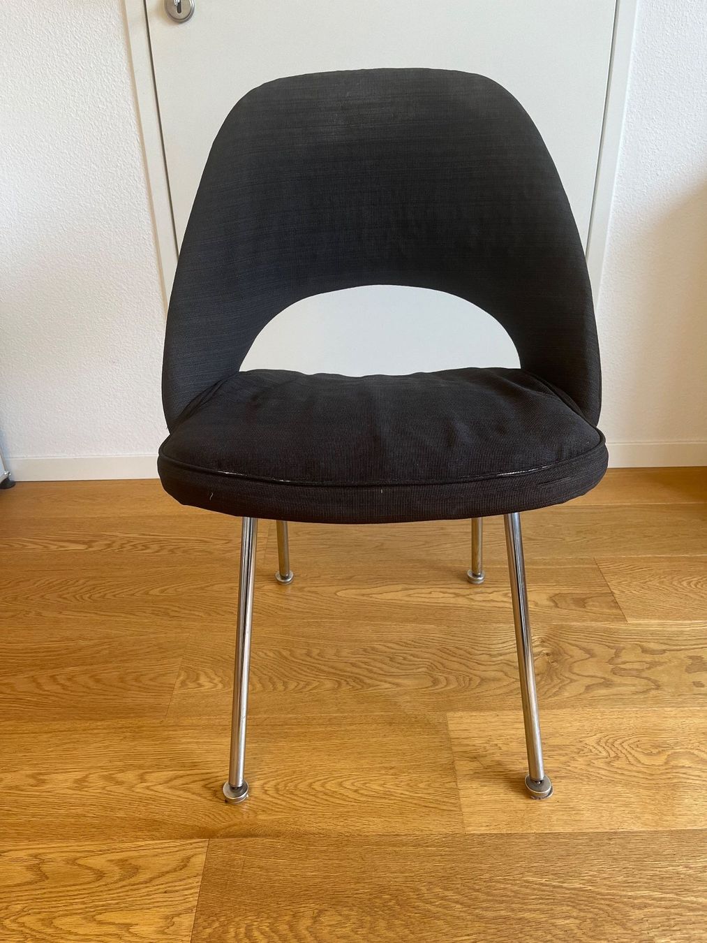Knoll Sedie: Saarinen/Knoll-Stuhl – Usato da Zürich venduto da DidierZH