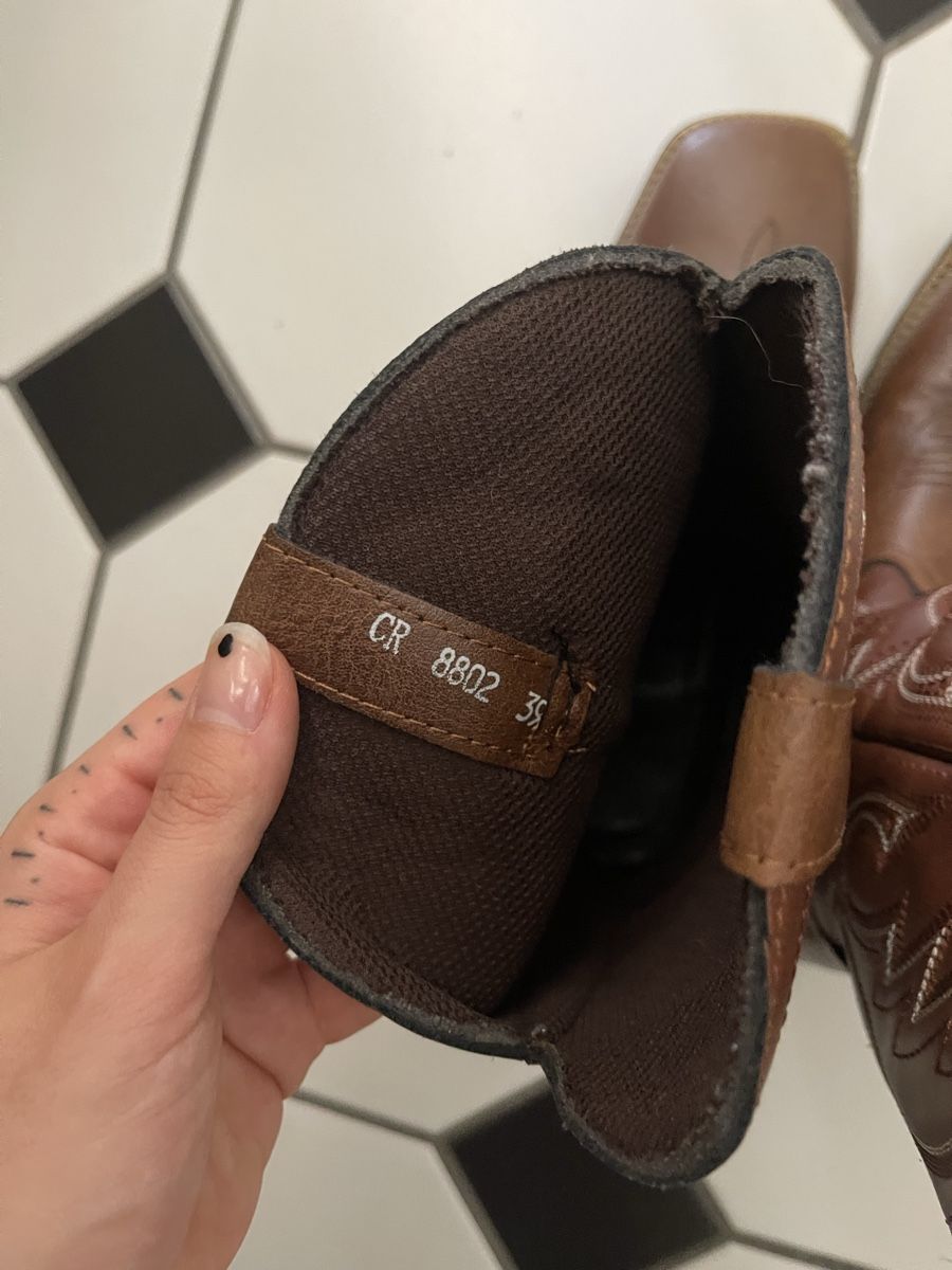 Scarpe da donna: Vegan leather cowboy boots  – Usato da Fribourg venduto da nel_6tdw 1