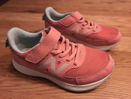 New Balance Gr. 32, Top Zustand, Mädchen Turnschuh