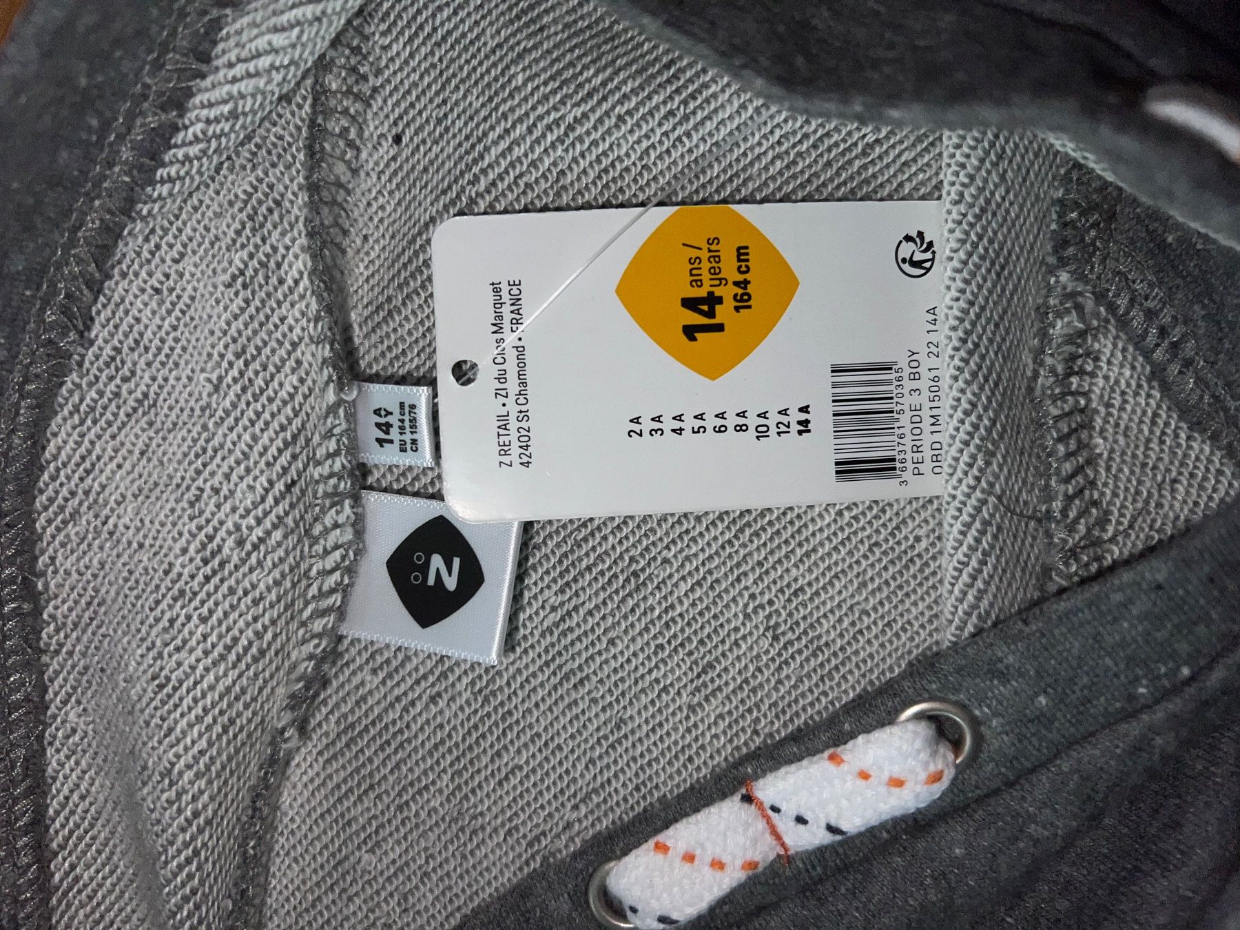 Camicie, T-shirt & Polo: Sweat NEU 14 ans – Nuovo e nell'imballaggio originale da Cologny venduto da PEACEANDLOVE 2