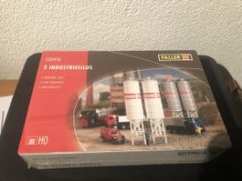 Faller 130476 Bausatz/ 2 Industriesilos neu