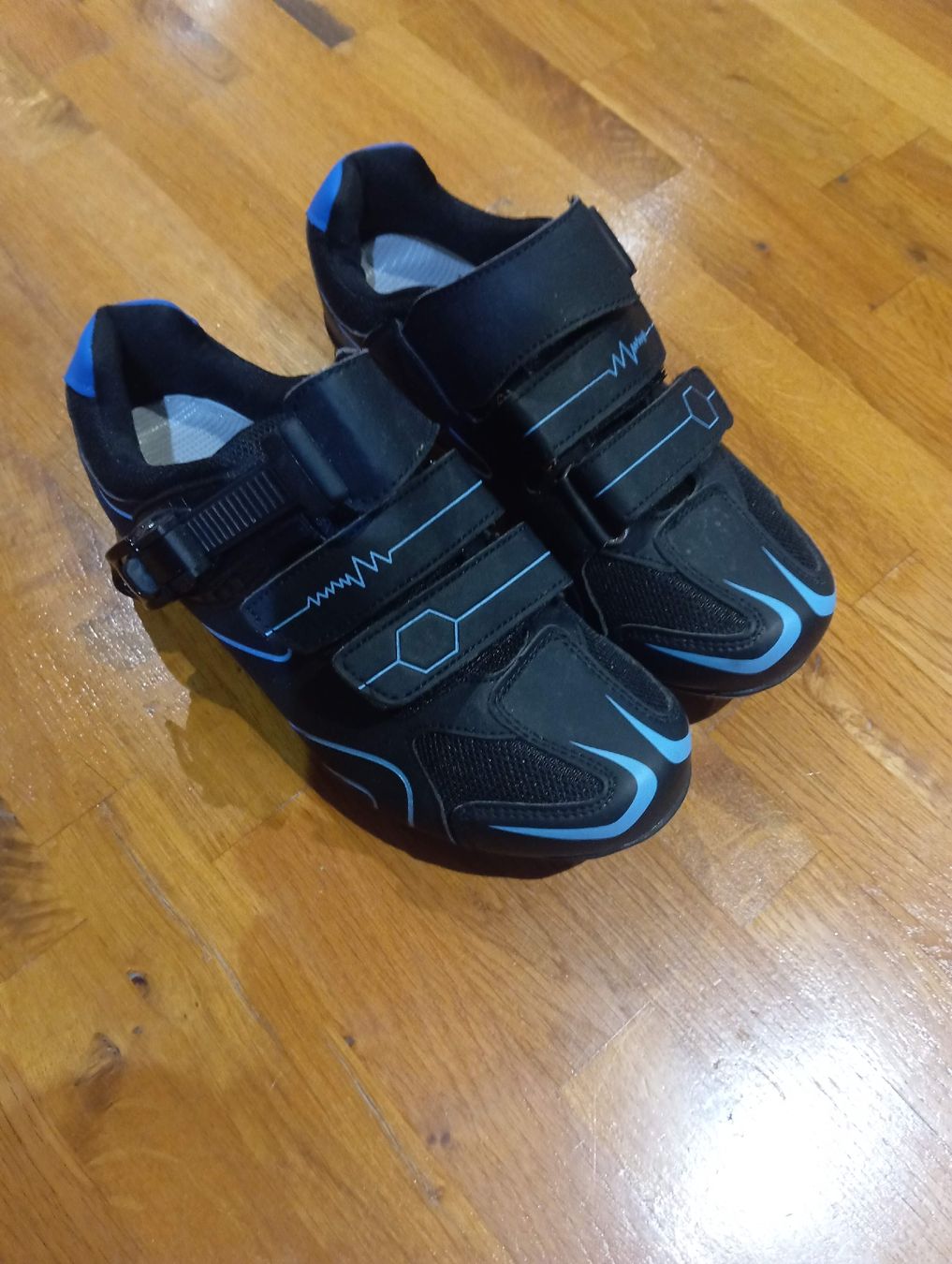 Scarpe da uomo: scarpe bicicletta  – Usato da Maroggia venduto da Mecca74