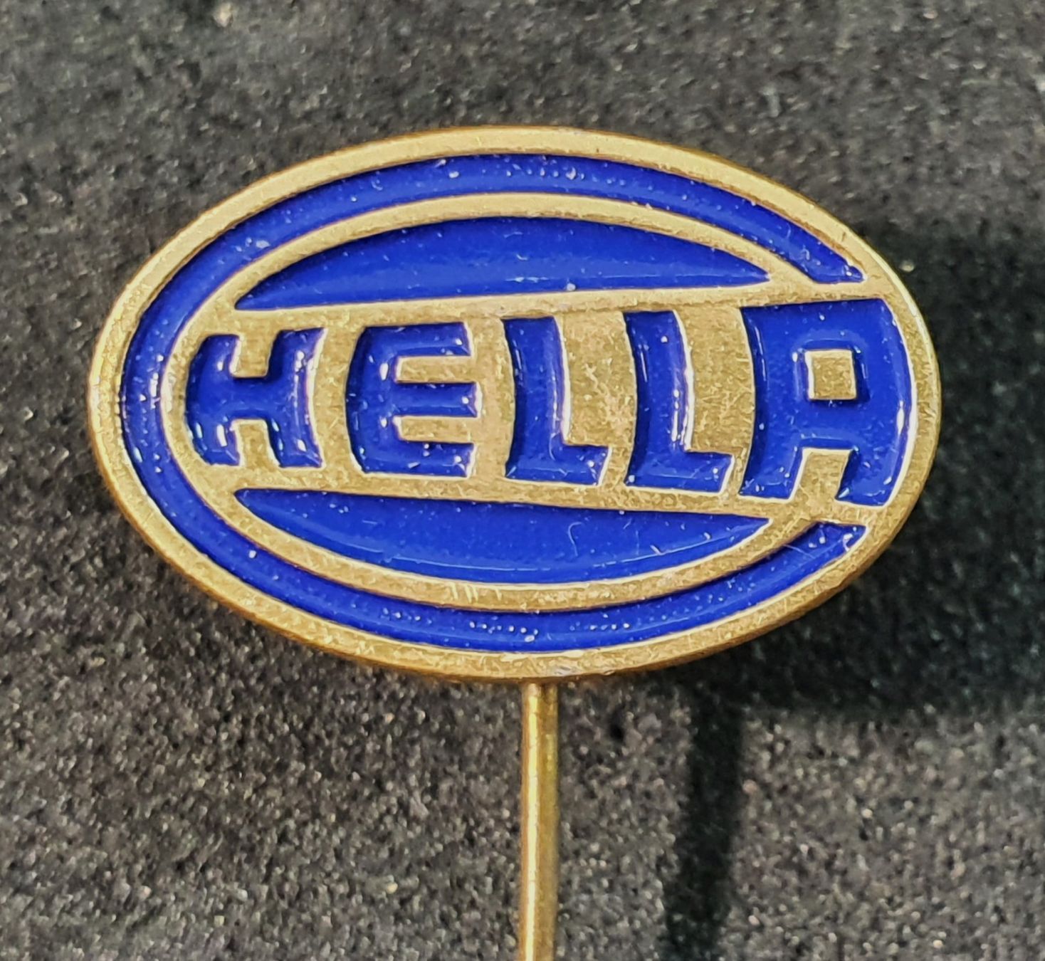 Placchette & Badge: BB275 - Pin - HELLA - Beleuchtung – Usato da Reinach BL venduto da Boston-Verkauf