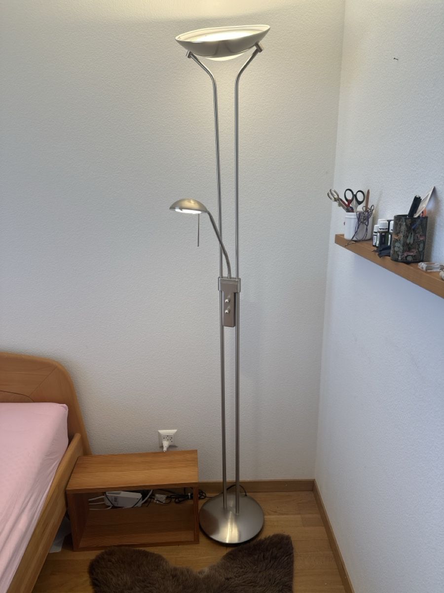 Lampes: Stehlampe – D'occasion à Wetzikon ZH par s.ochsner 1