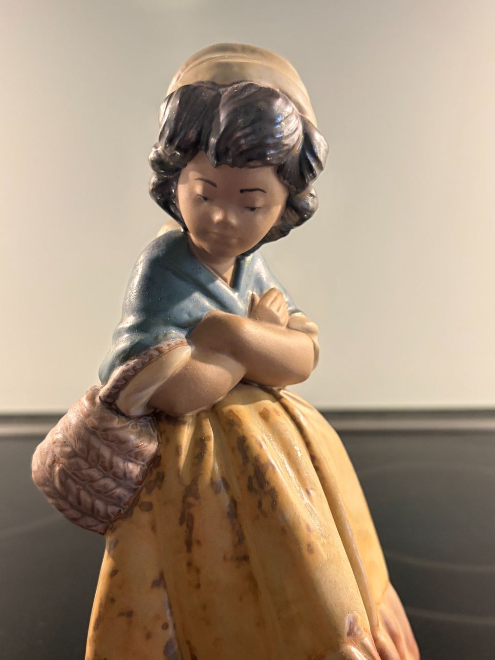 Lladro Statuette: Mädchenfigur Keramik bunt Lladro Spanien – Usato da Zürich venduto da sru_6zc8 1
