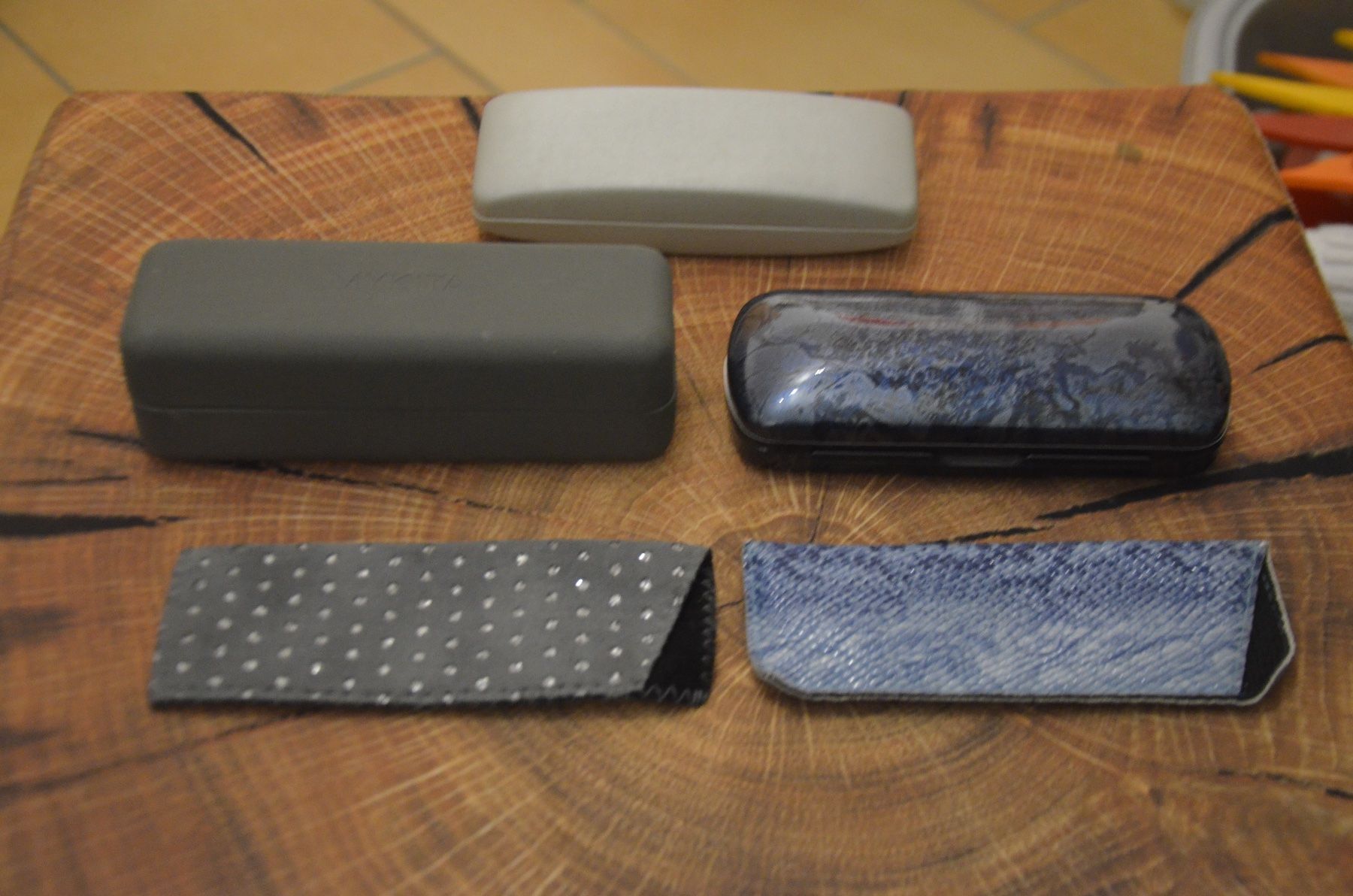 Brillen & Gläser: BRILLE ETUI - 5 STUCK – Gebraucht aus Chiasso von Dolly015