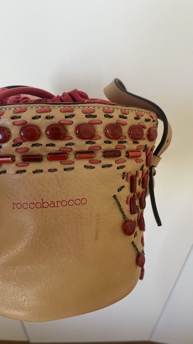 Roccobarocco Sacs femmes: LEATHER BUCKET BAG BY ROCCOBAROCCO – D'occasion à Lugano par yul_fhg2 6