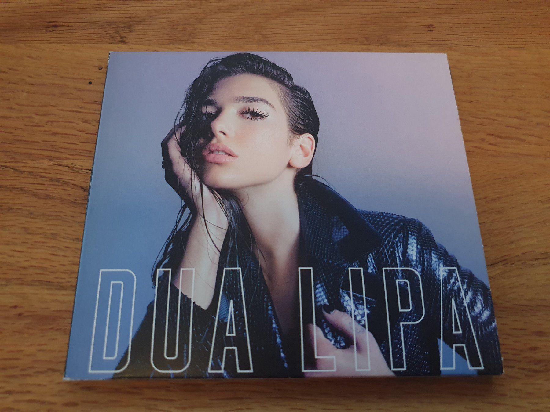 CDs: Dua Lipa - Dua Lipa - CD – Gebraucht aus Auenstein von Trilos
