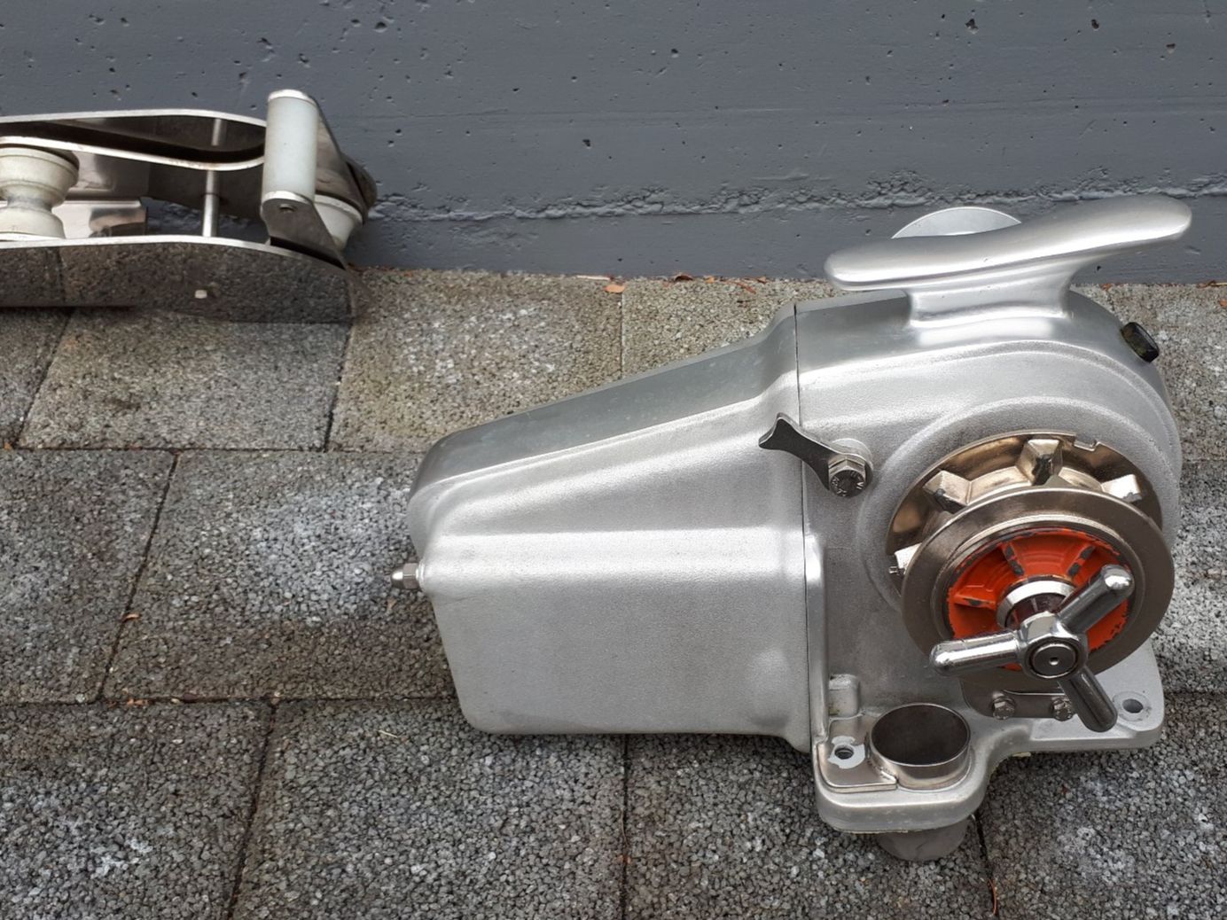 Boote: Ankerwinde Lofrans Tigres mit Bugrolle und Kette – Gebraucht aus Madiswil von 20gls 1