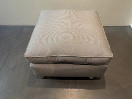 Design Pouf auf Rollen