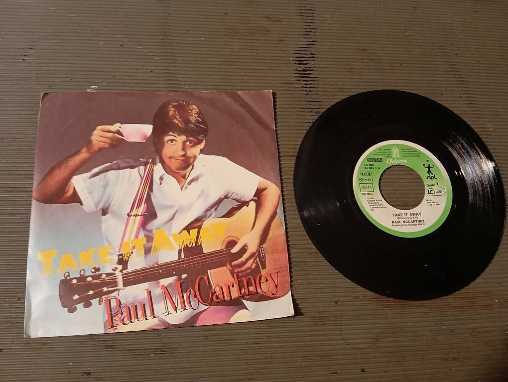 Dischi in vinile: Paul McCartney - Take it Away - Seltene Single von 1982! – Usato da Basel venduto da Petergunn