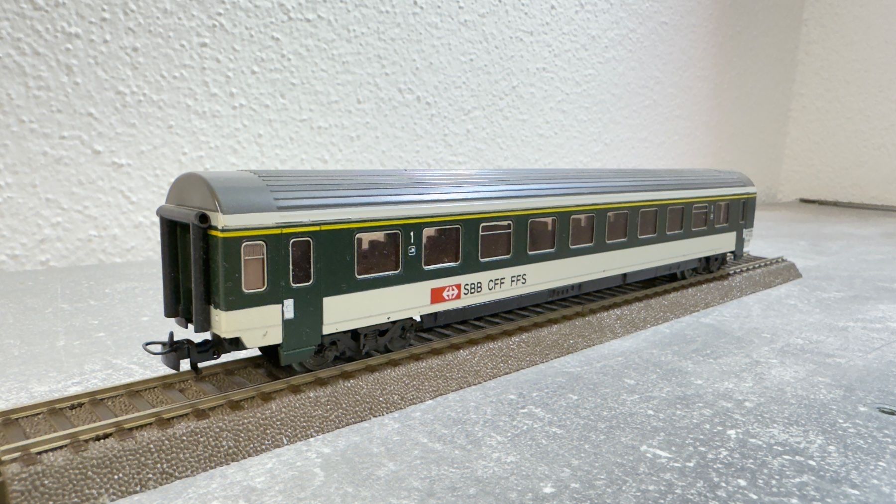 Märklin Modellini di ferrovie: Märklin Personenwagen H0 / AC – Usato da Windlach venduto da Kelebra
