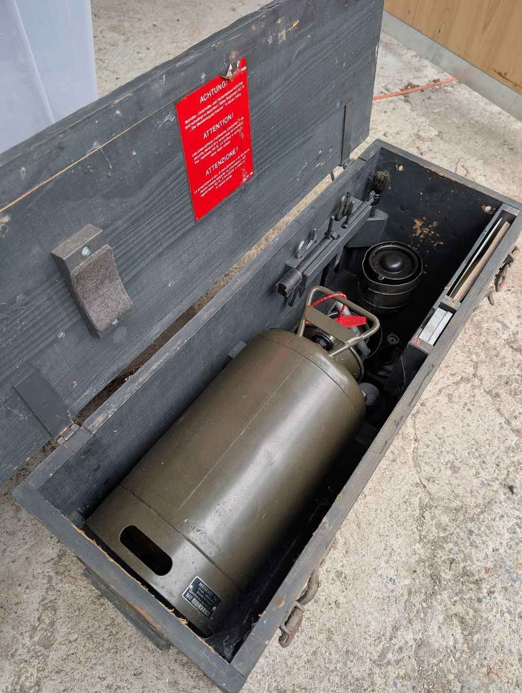 Elettrodomestici da cucina: Schweizer Armee Benzinvergaser-Brenner Kocher – Usato da Schleinikon venduto da Volki84 1
