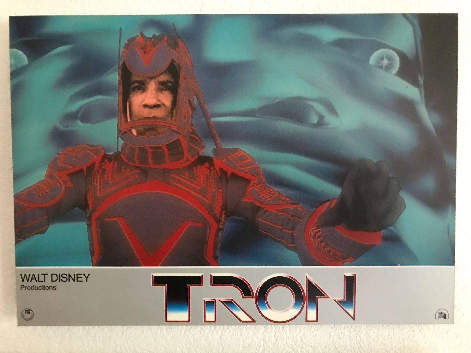 Foto & Immagini: Tron Vintage Filmszenen Poster – Usato da Zürich venduto da Nin