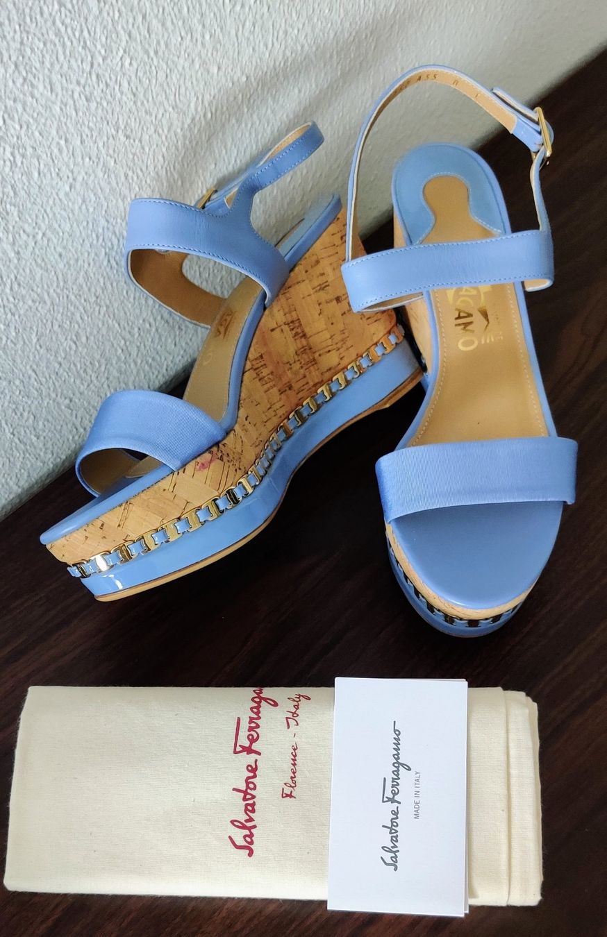 Salvatore Ferragamo Scarpe da donna: SALVATORE FERRAGAMO Sandals – Nuovo e nell'imballaggio originale da Zollikon venduto da ces-chic