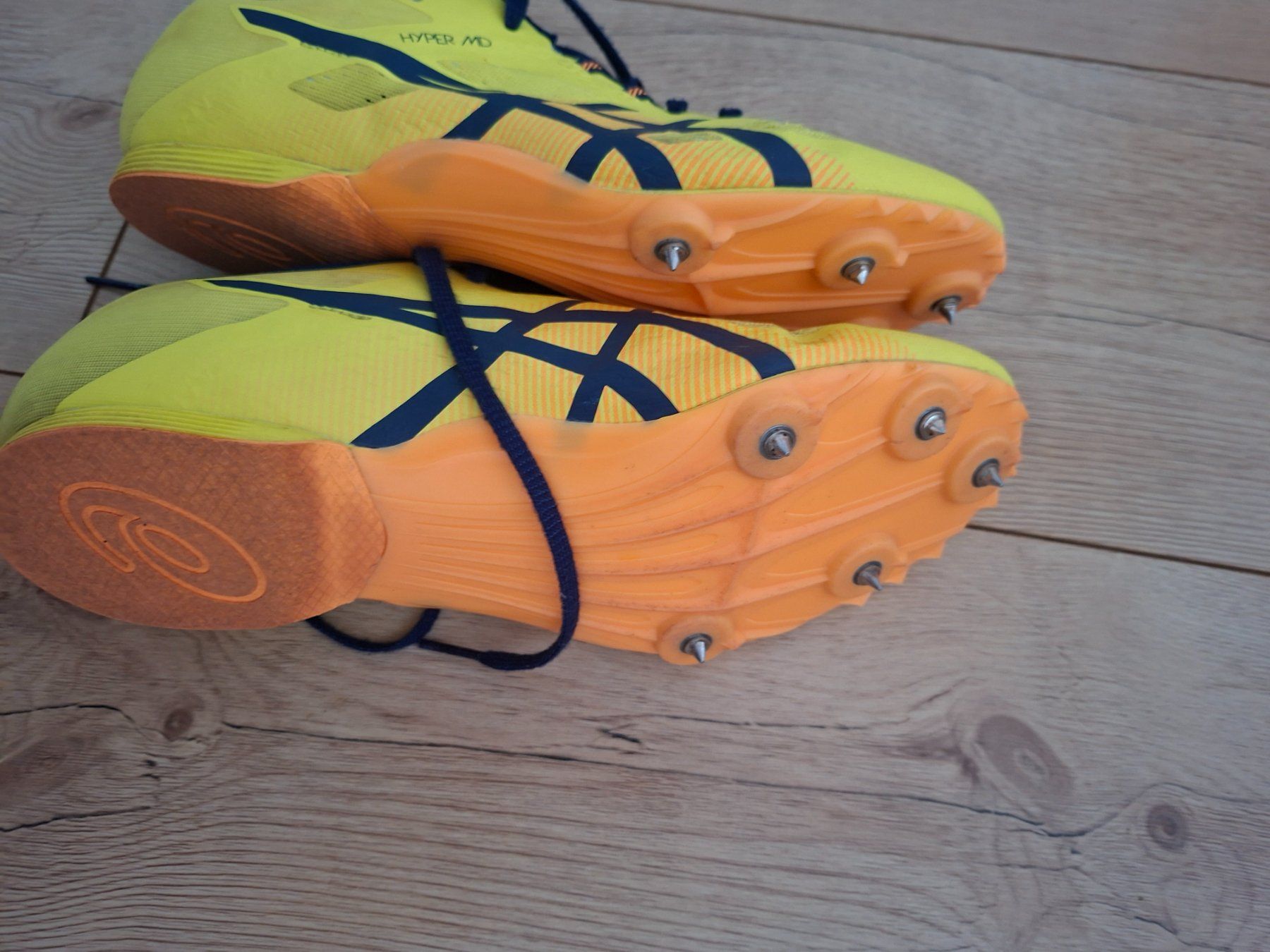 Asics Scarpe da uomo: Asics Hyper MD Spikes Schuhe Gr.41.5 – Usato da Grafenried venduto da Zhenya 1