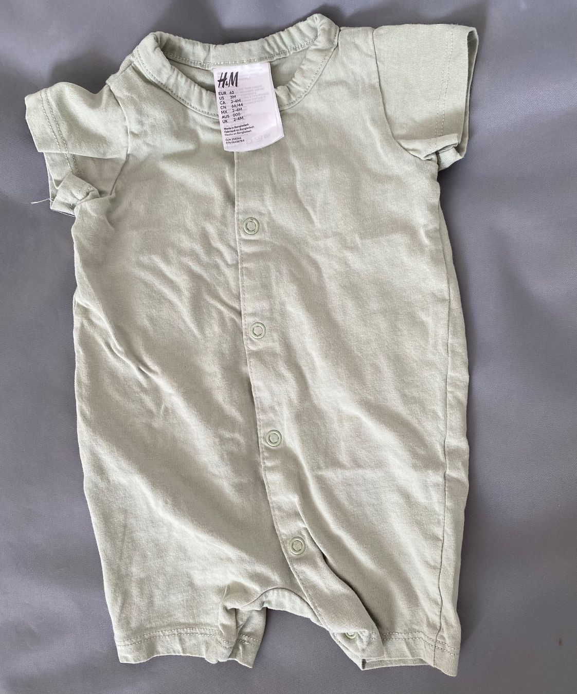 Lotti di vestiti: Strampler kurzarm 3-Set Gr. 62 – Usato da Urdorf venduto da Tjara65 3