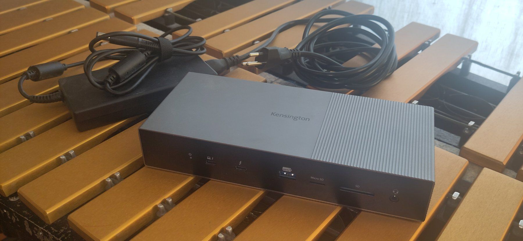 Kensington Docking station: Dockingstation Kensington SD5000T5 – Usato da Luzern venduto da thedvg