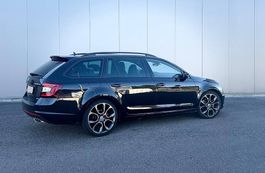Skoda Octavia RS Kombi schwarz wenig Kilometer guter Zustand