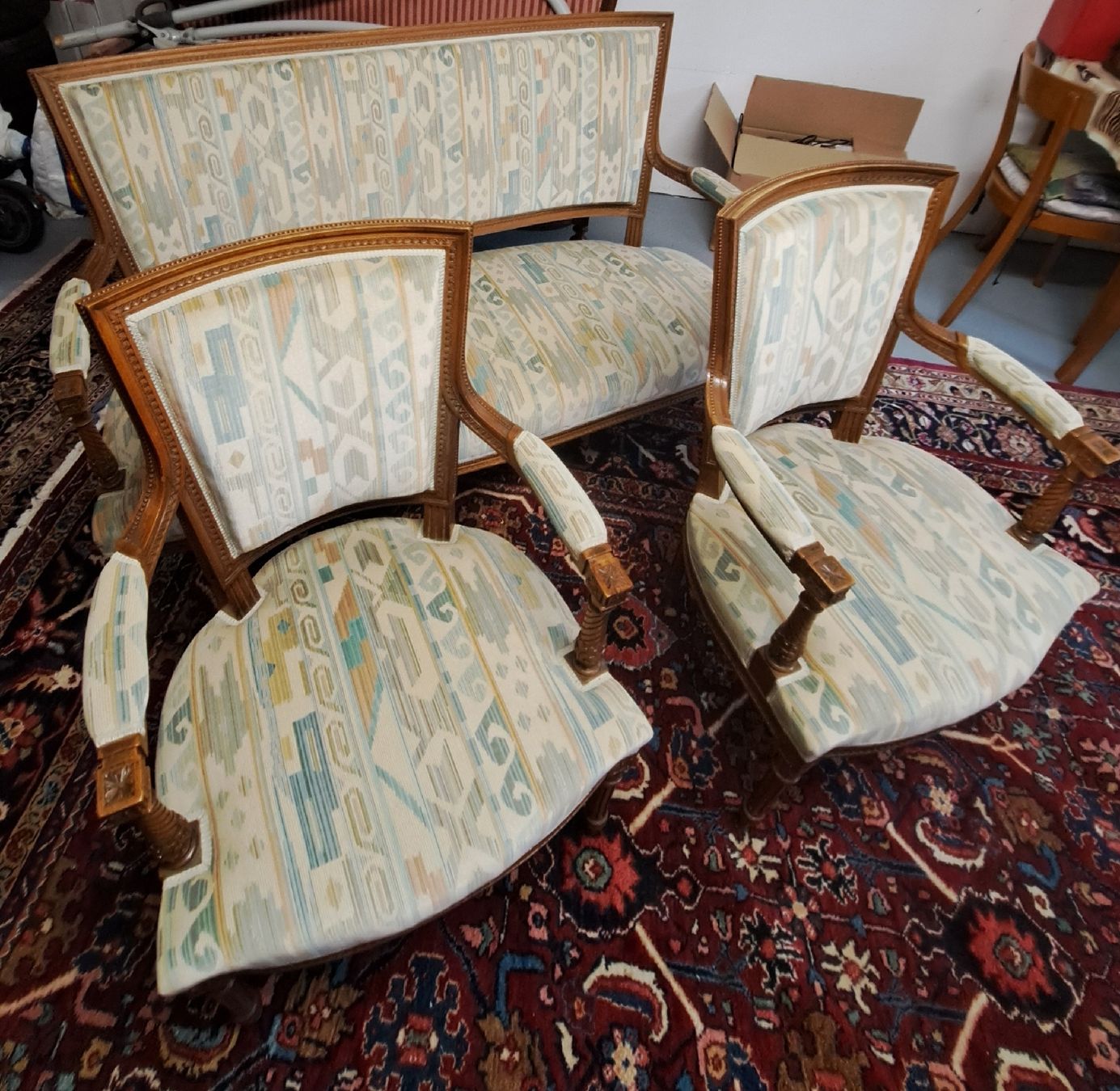 Divani: Antikes Sofa mit 2 Sessel, Louis-Philippe Stil – Usato da Wattwil venduto da Piusj