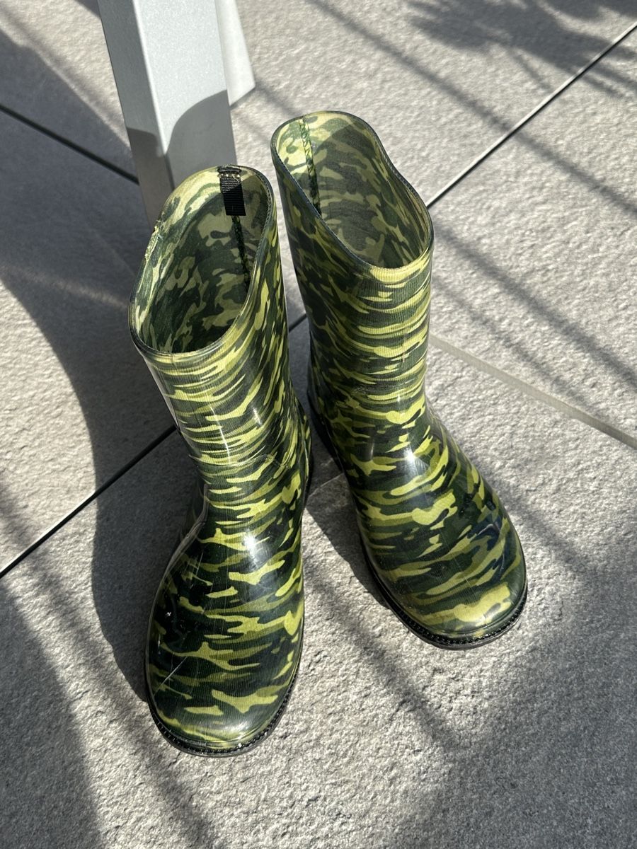 Scarpe per ragazzi: Gummistiefel / Rainboots – Usato da Rickenbach b. Wil venduto da iah_pg6d