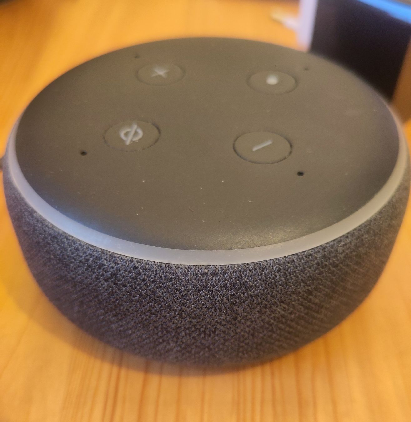 Amazon Haut-parleurs: Amazon Echo Dot 3rd gen – D'occasion à Basel par max_8xkl 1