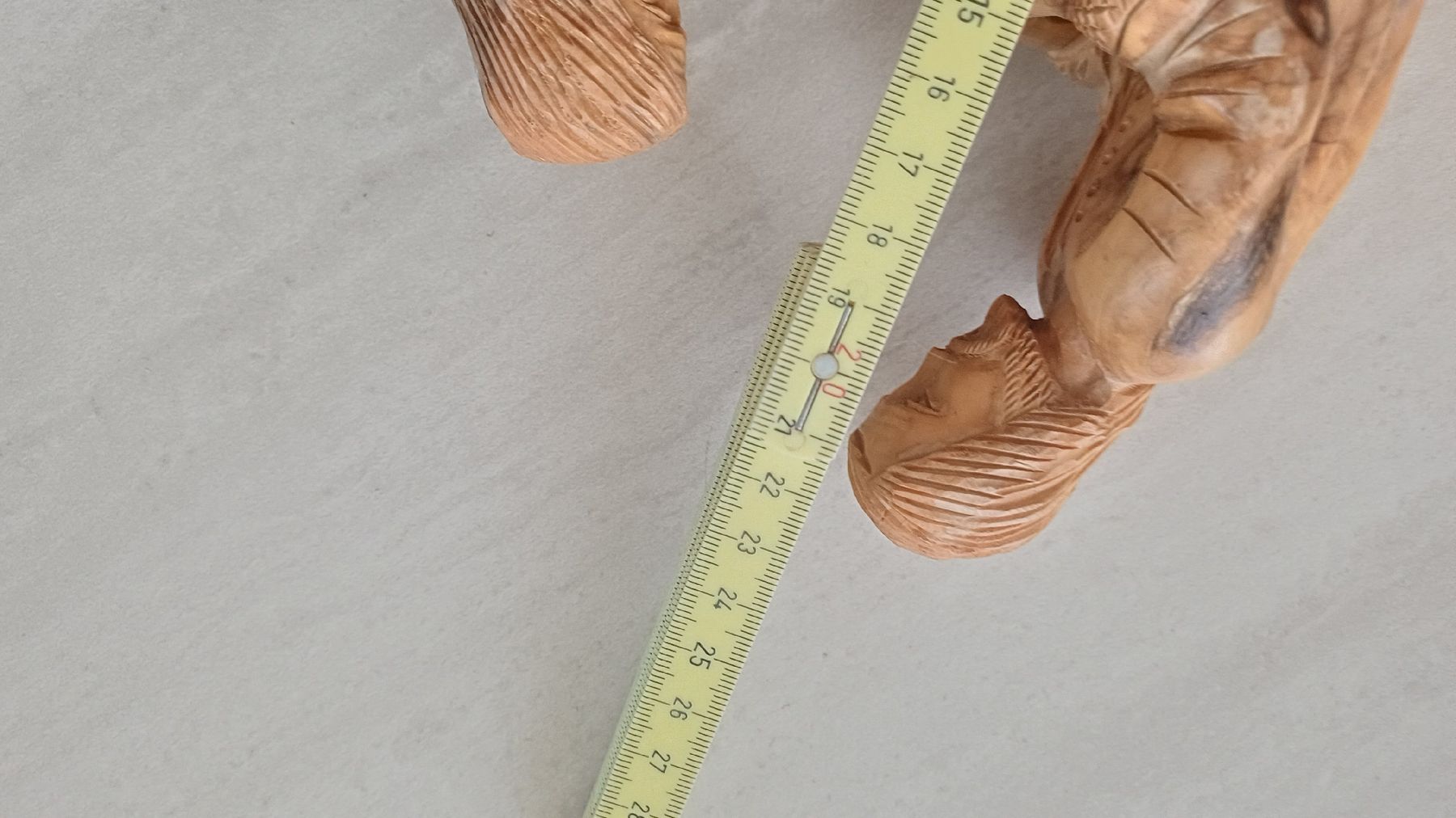 Figuren: Schöne geschnitzte Figur Olivenholz  – Gebraucht aus Flawil von Pinkmalibu 2