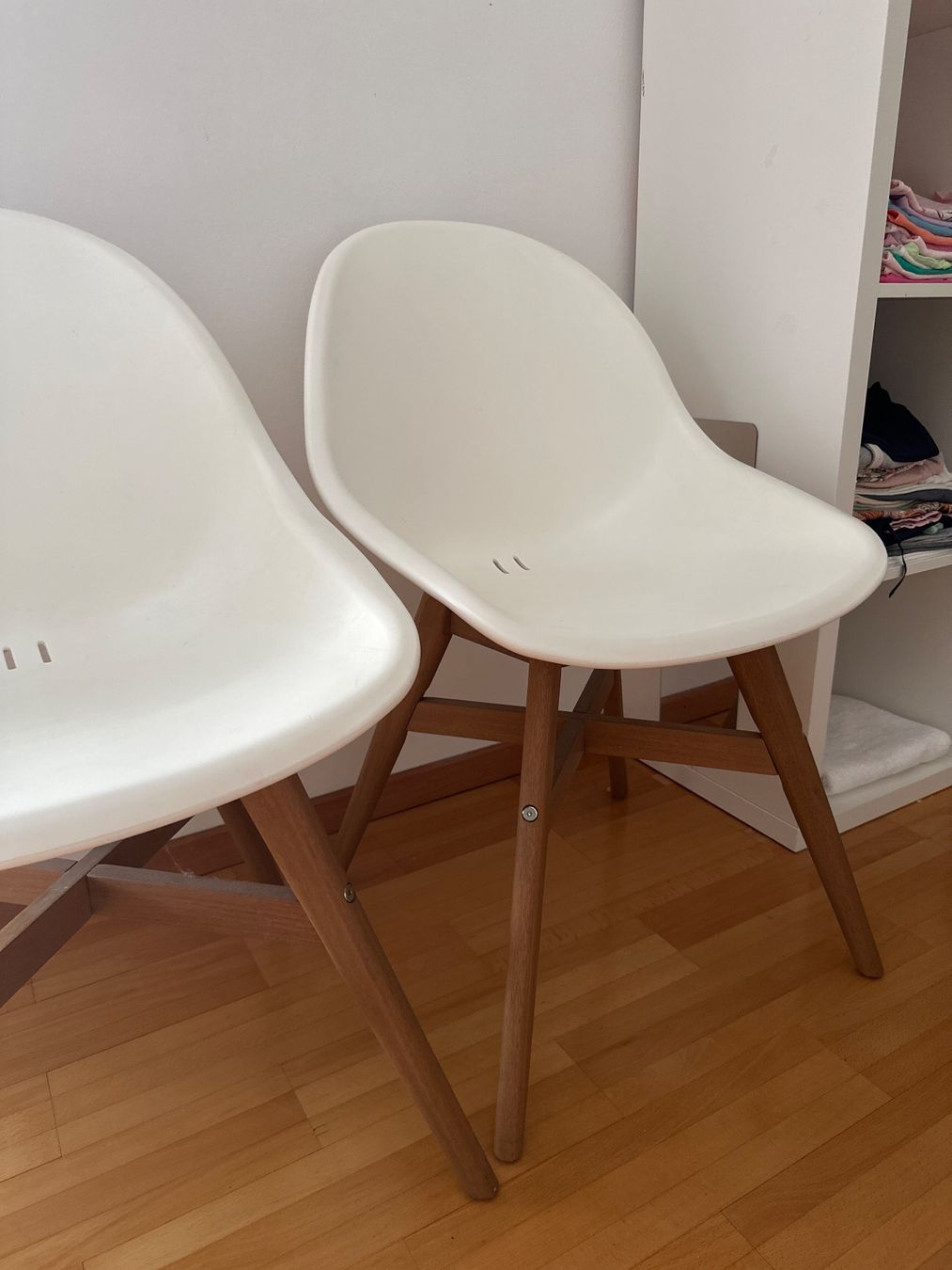 Ikea Sedie: 2 Skandinavische Stühle Ikea – Usato da Schwerzenbach venduto da kar_gtx9 3