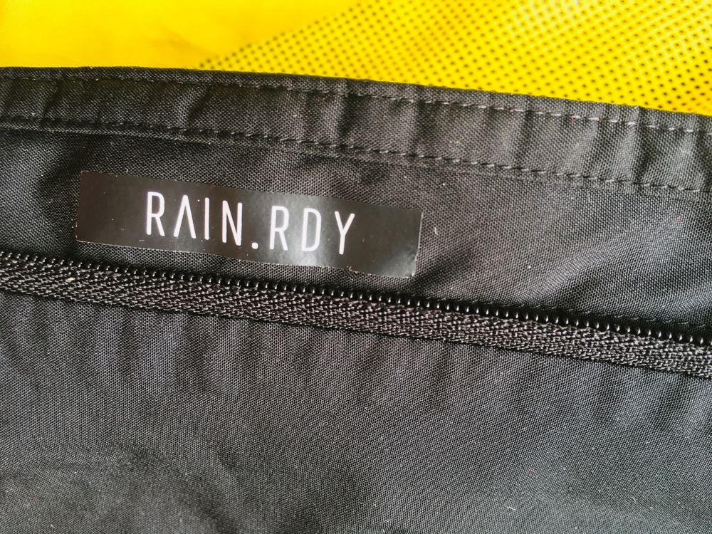 Adidas Vestes: Adidas Regenjacke L – D'occasion à Schleitheim par Pi3.14 5