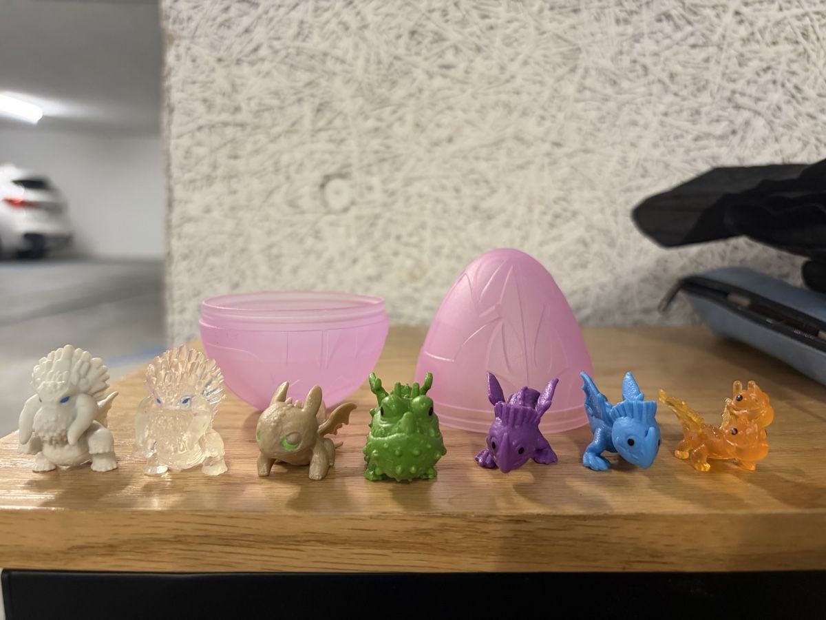 Statuette: Überraschungsei mit babydrachen – Nuovo (secondo la descrizione) da Fischbach-Göslikon venduto da sam_ky7f