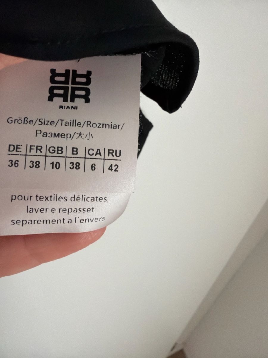 Riani Top: Riani Top schwarz Gr. 36  – Usato da Othmarsingen venduto da Darija7 4