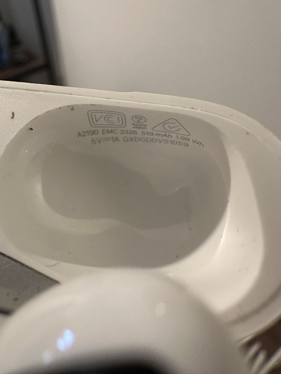 Apple Kopfhörer: AirPods Pro 1 Gen – Gebraucht aus Zug von Joelky 2