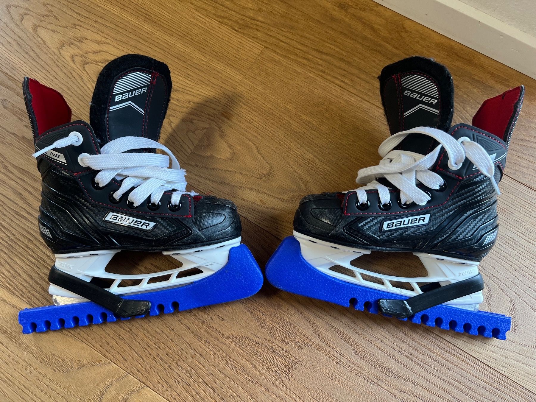 Bauer Schlittschuhe: Bauer Kinderschlittschuhe Y9 Grösse EU 27 – Gebraucht aus Grüningen von  4