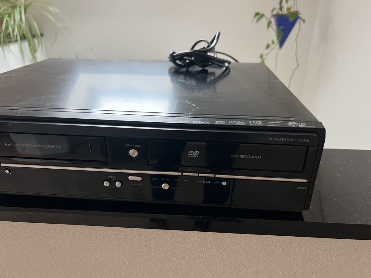 Funai Registratori: Funai DVD & VHS-Videorecorder – Usato da Schongau venduto da Retro_Shop 2