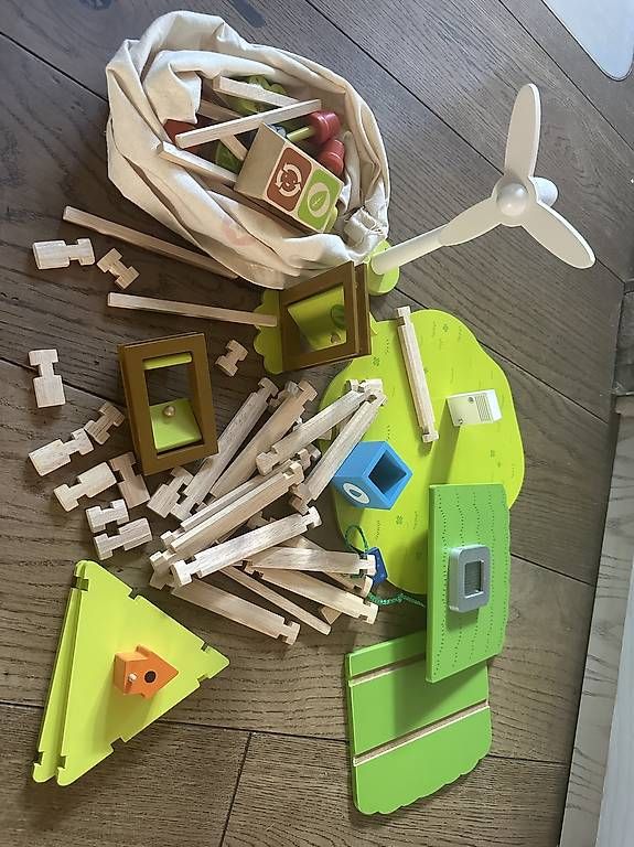 Giocattoli: Wooden Eco House – Usato da Wettingen venduto da Violete01 1