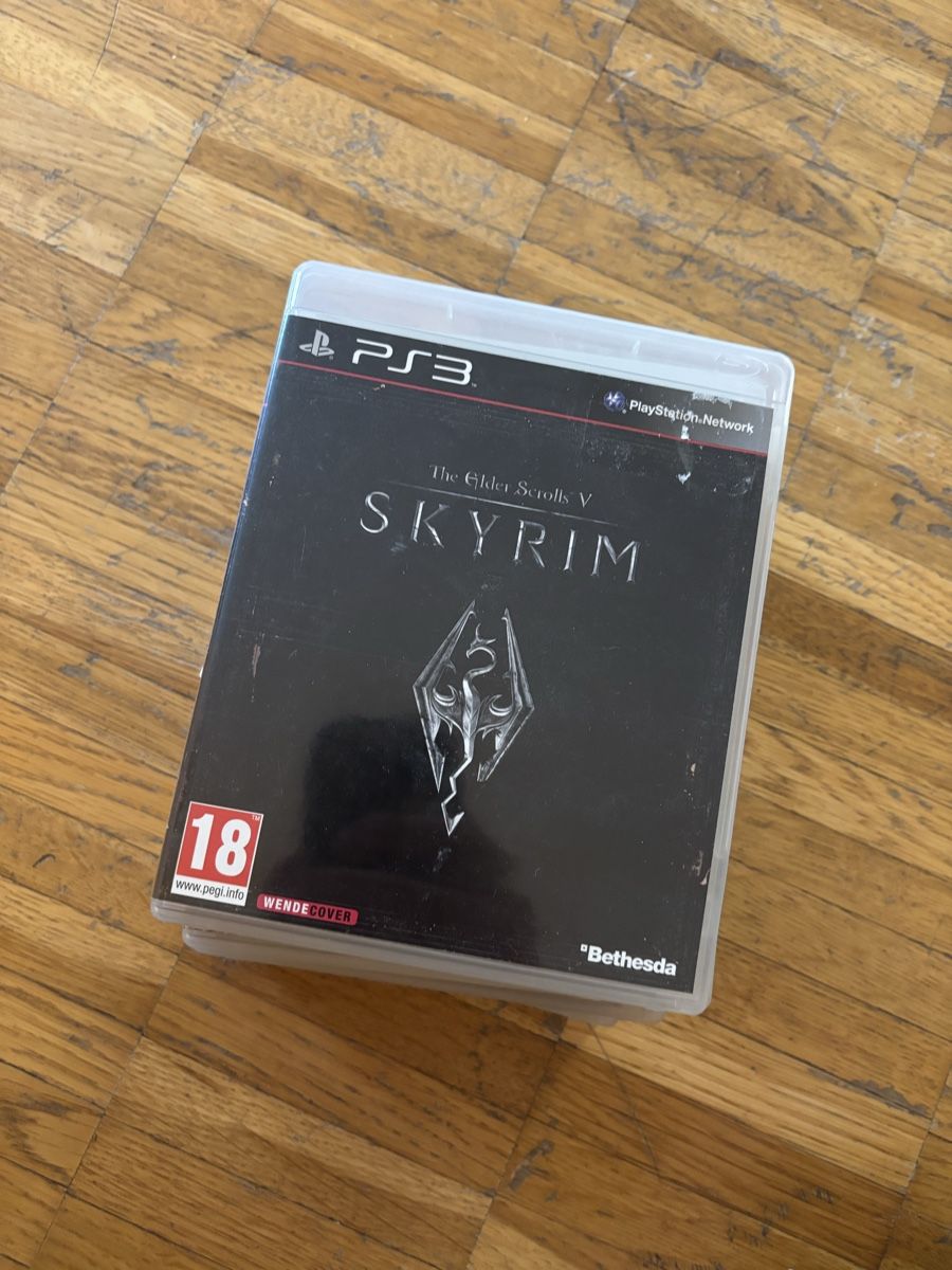 Jeux: The Elder Scrolls V Skyrim PS3 Game Disc and Case – D'occasion à Seewen par AndyDryusha