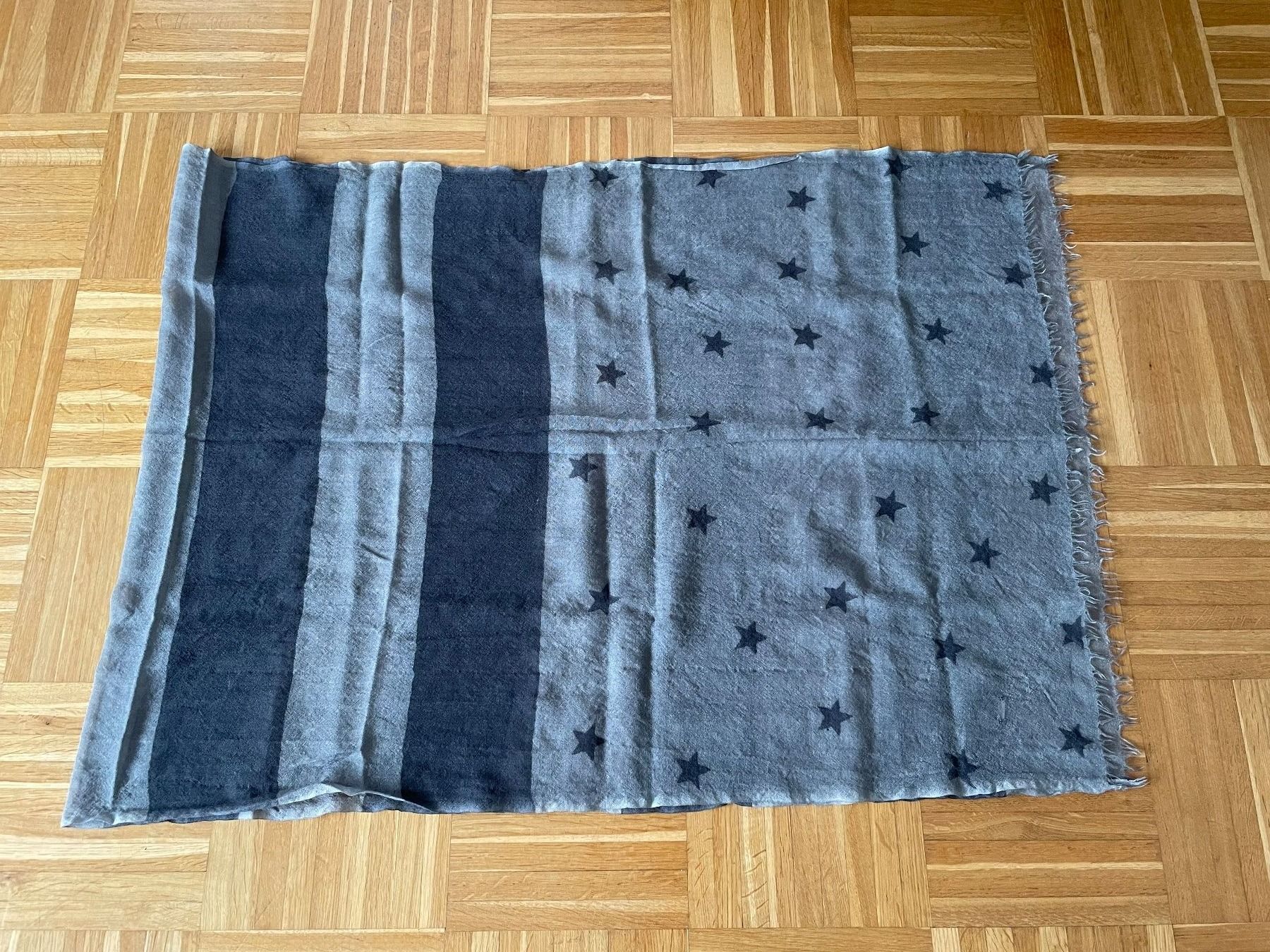 Foulards, Tücher & Schals: Schal, Marke Woolrich, Damen – Gebraucht aus Luzern von Roger3022 1