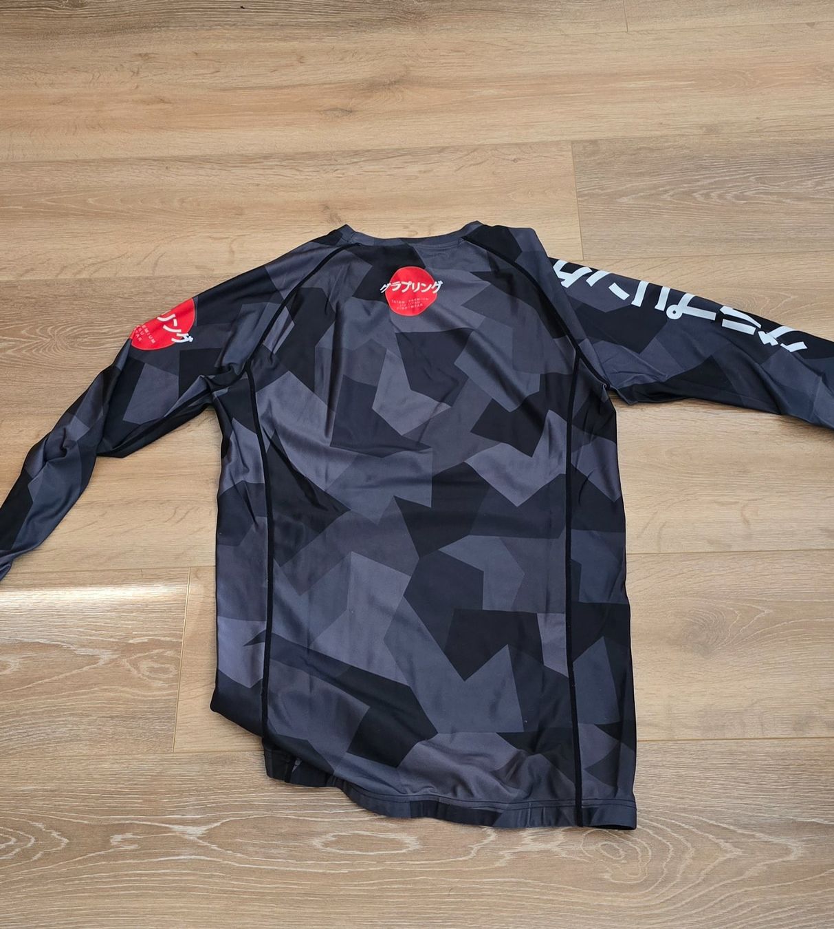 Pantaloni: Tatum Rashguard mit Hose Grösse – Usato da Bern venduto da dan_g8cz 1