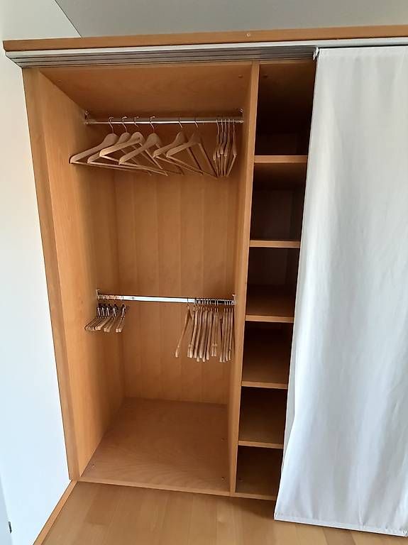 Schränke: Keiderschrank – Gebraucht aus Lachen SZ von summeka1 3
