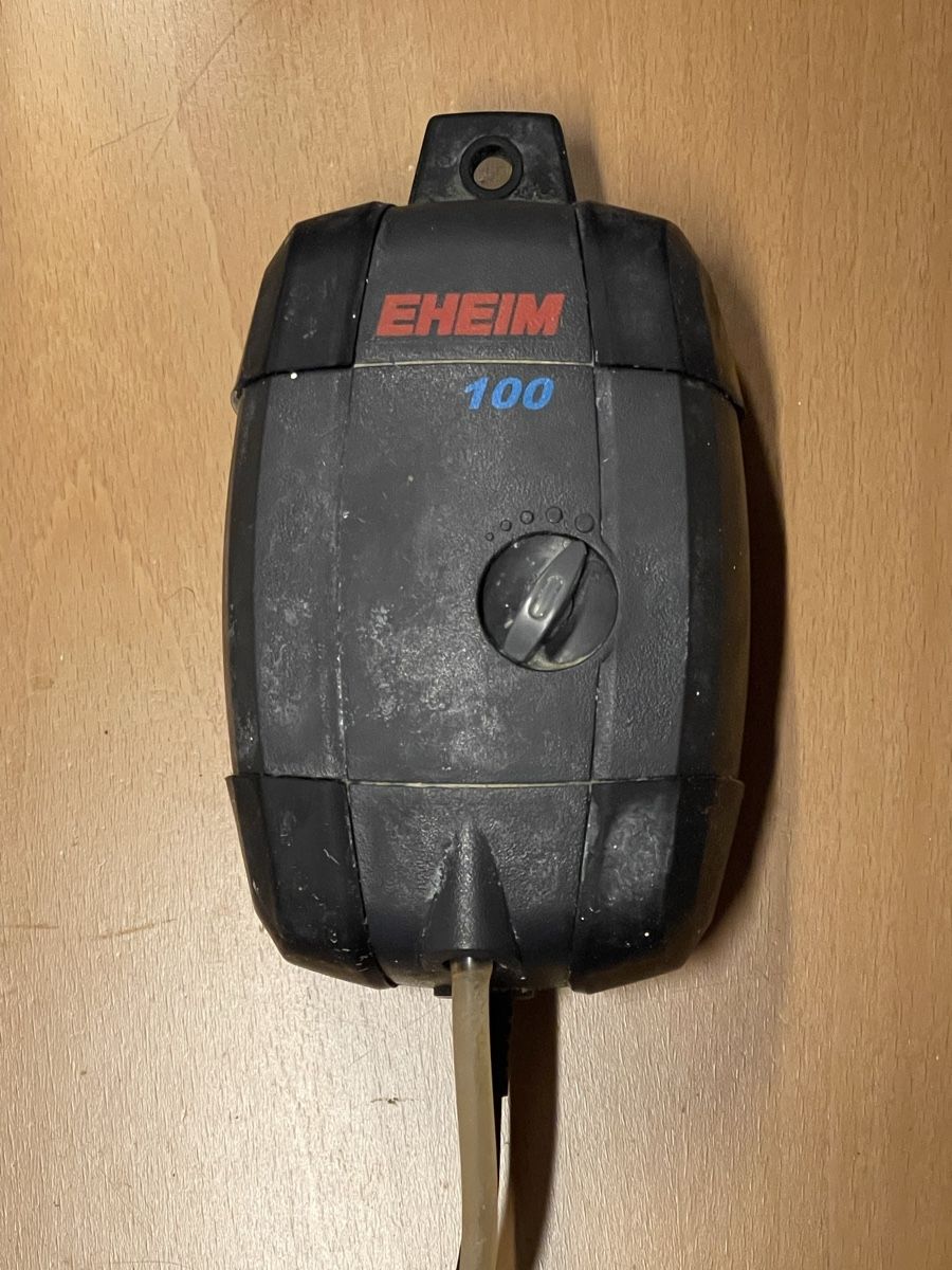 Eheim Pompes: Eheim Luftpumpe, air pump – D'occasion à Wängi par Bmo
