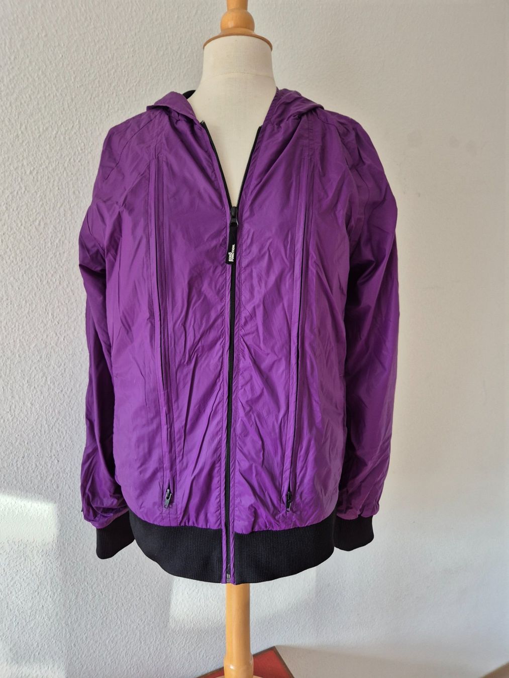 Ecko Giacche: JACKE ECKO FUNCTION NP 320 CHF VIOLETT WARM KALT WIND WETTER – Nuovo (secondo la descrizione) da Elsau venduto da the-colorful-side
