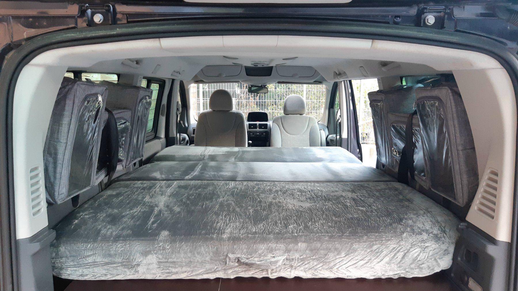 Peugeot Veicoli da campeggio: Peugeot Expert Campervan – Usato da Altdorf UR venduto da kur_hr9s 9