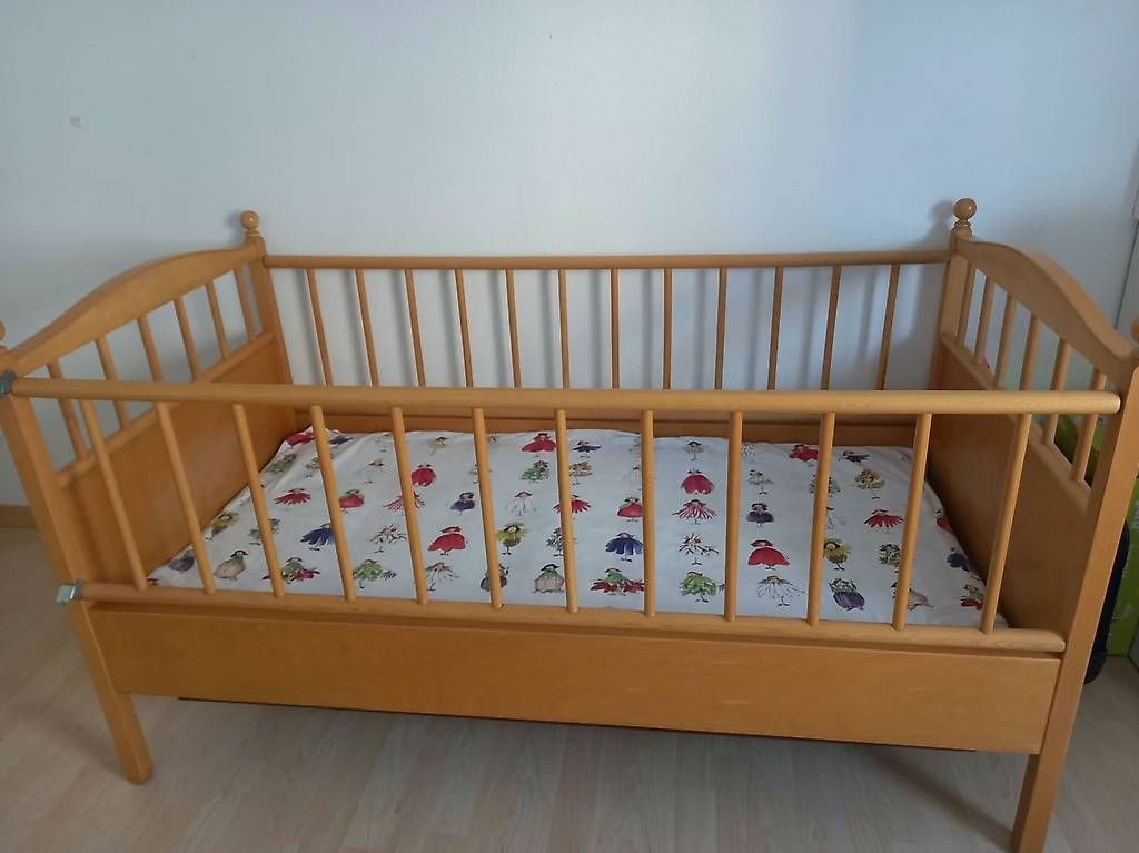 Letti: Kinderbett Babybett Bett – Usato da St. Gallen venduto da Derhammer