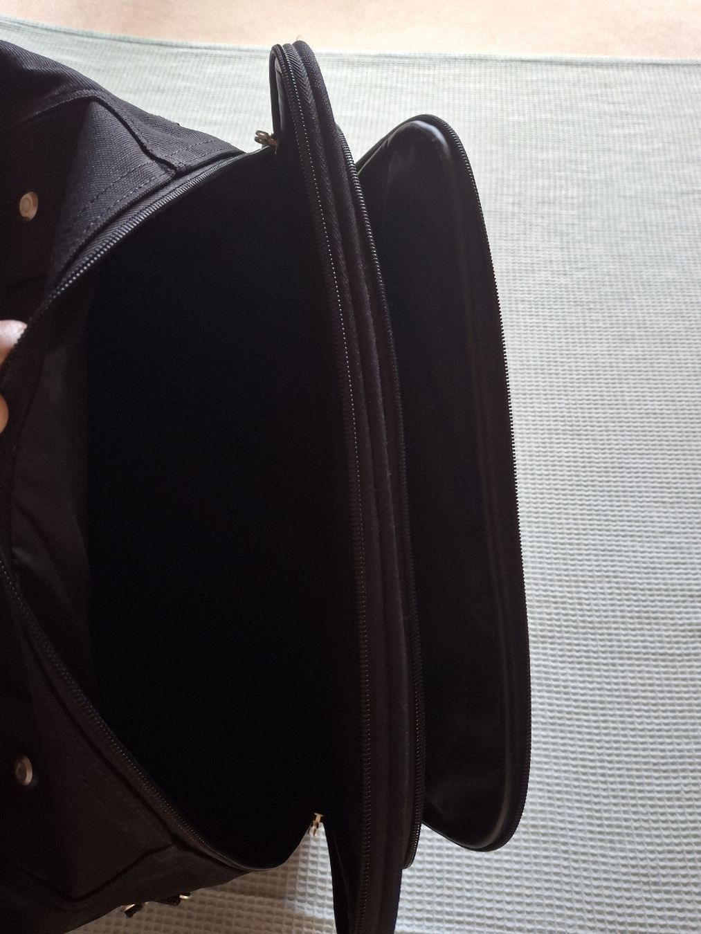 Delsey Borse: Sacoche ordinateur DELSEY noir – Usato da Villiers venduto da san_jn5w 5
