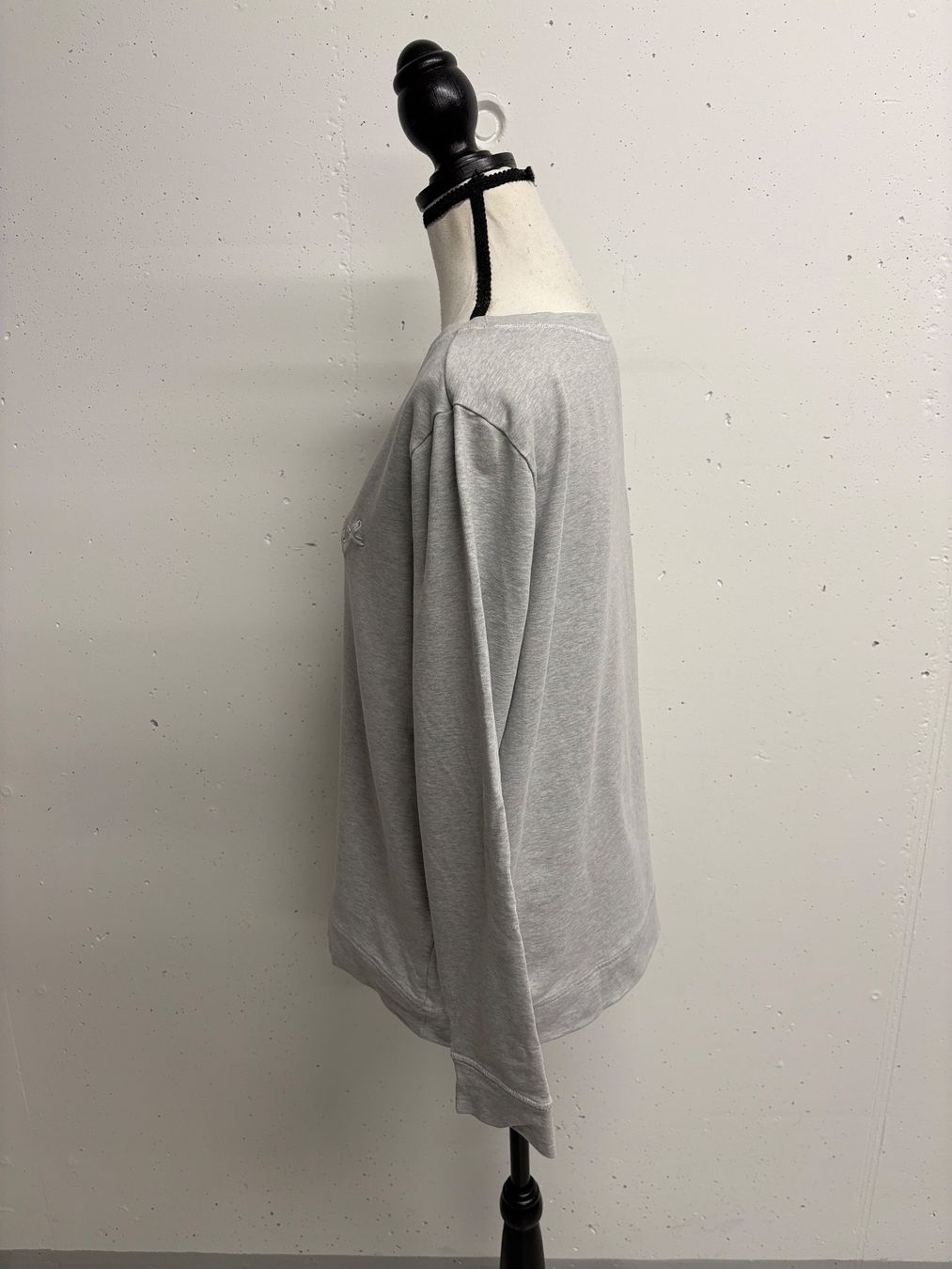 Escada Maglioni & Felpe: Escada Sport Pullover Sweatshirt Gr. M grau Baumwolle – Nuovo (secondo la descrizione) da Regensdorf venduto da secondchancefashion 2