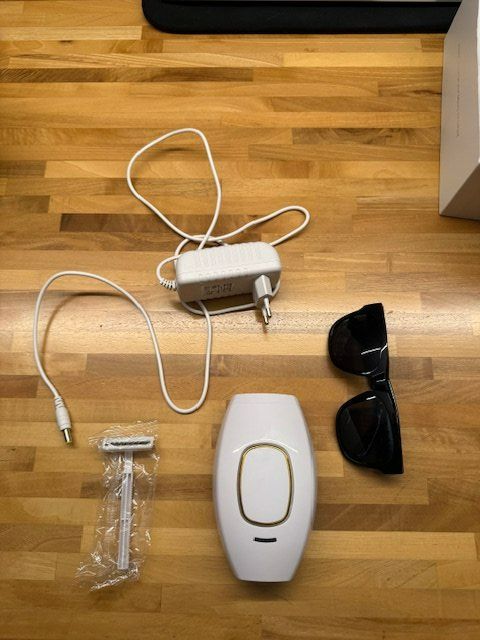 Epilatori: IPL - Hair removal instument – Nuovo (secondo la descrizione) da Brittern venduto da Andrina_Nurse14 2