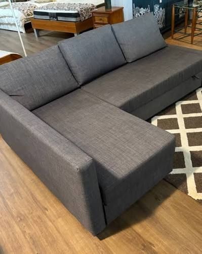 Divani: Ecksofa mit Schlaffunktion grau gebraucht – Usato da Luzern venduto da ronaldinho1997